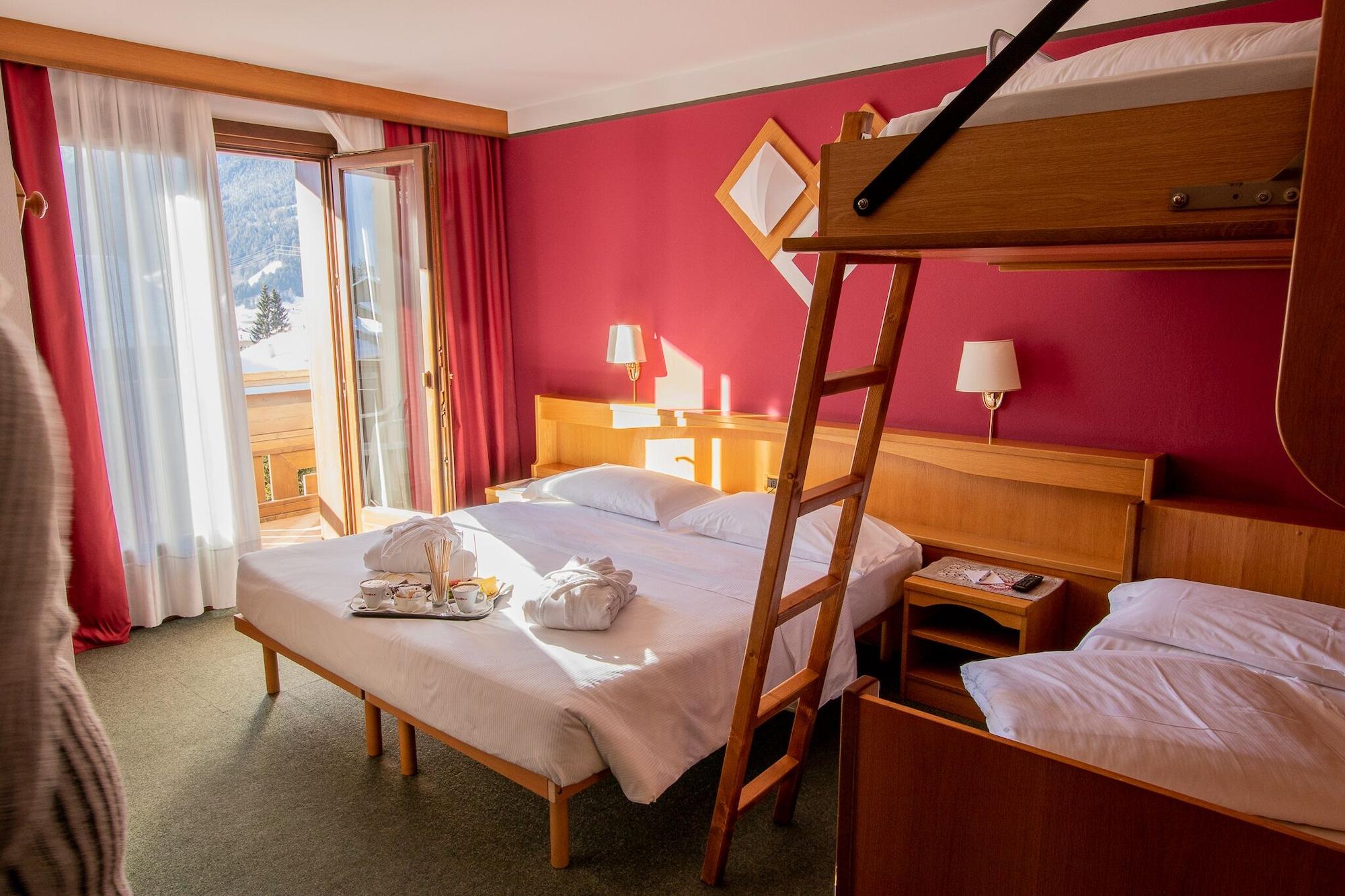 Hotel Santanton Bormio Exterior photo