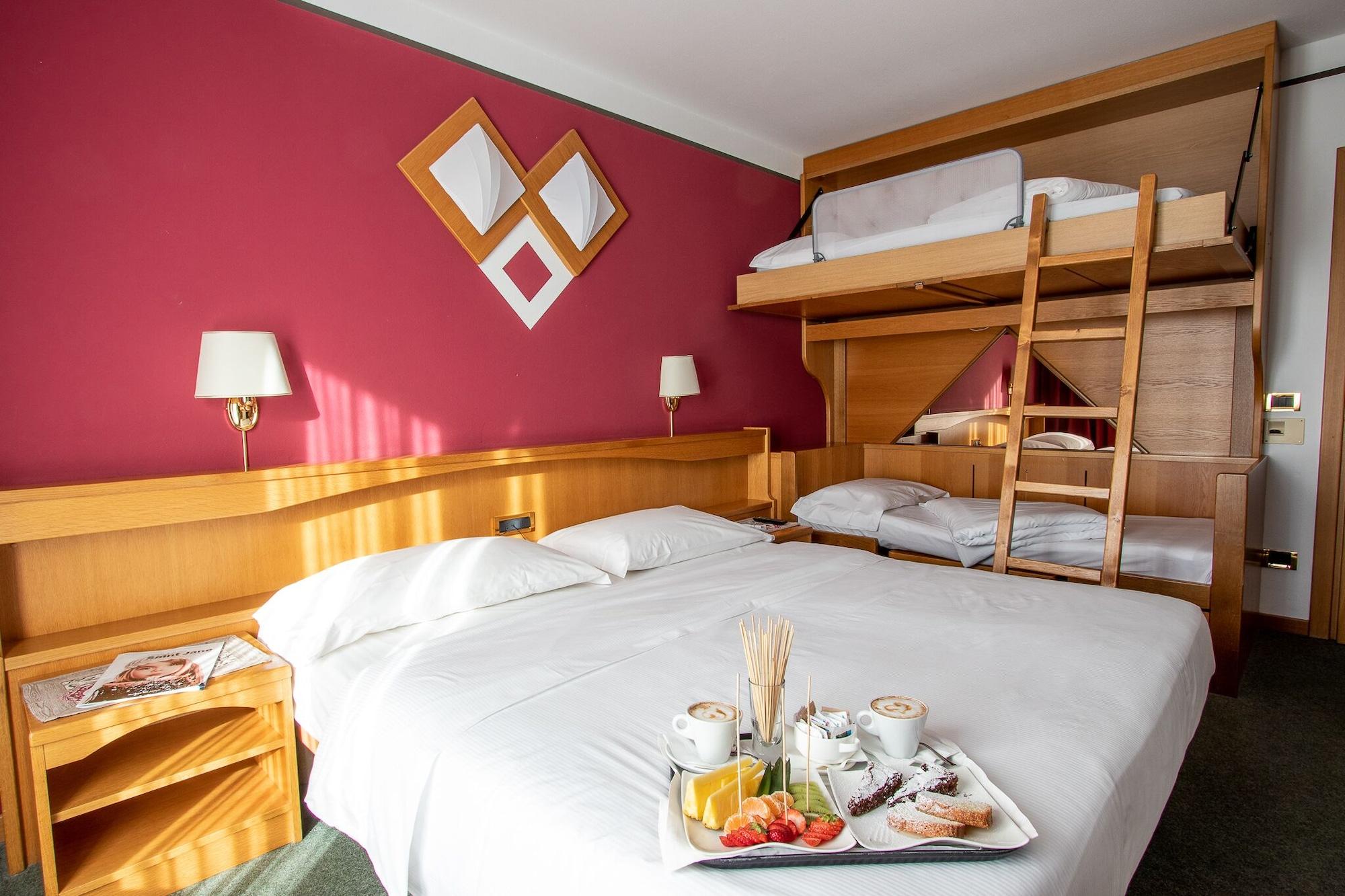 Hotel Santanton Bormio Exterior photo