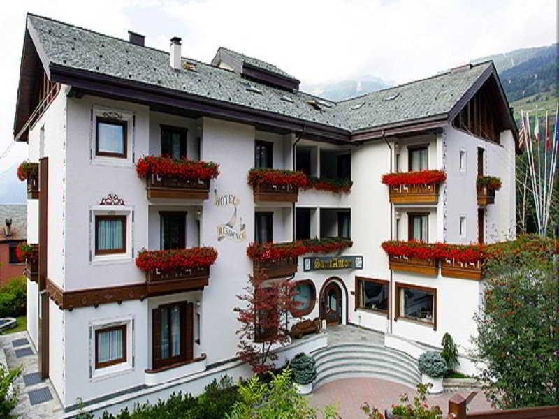 Hotel Santanton Bormio Exterior photo