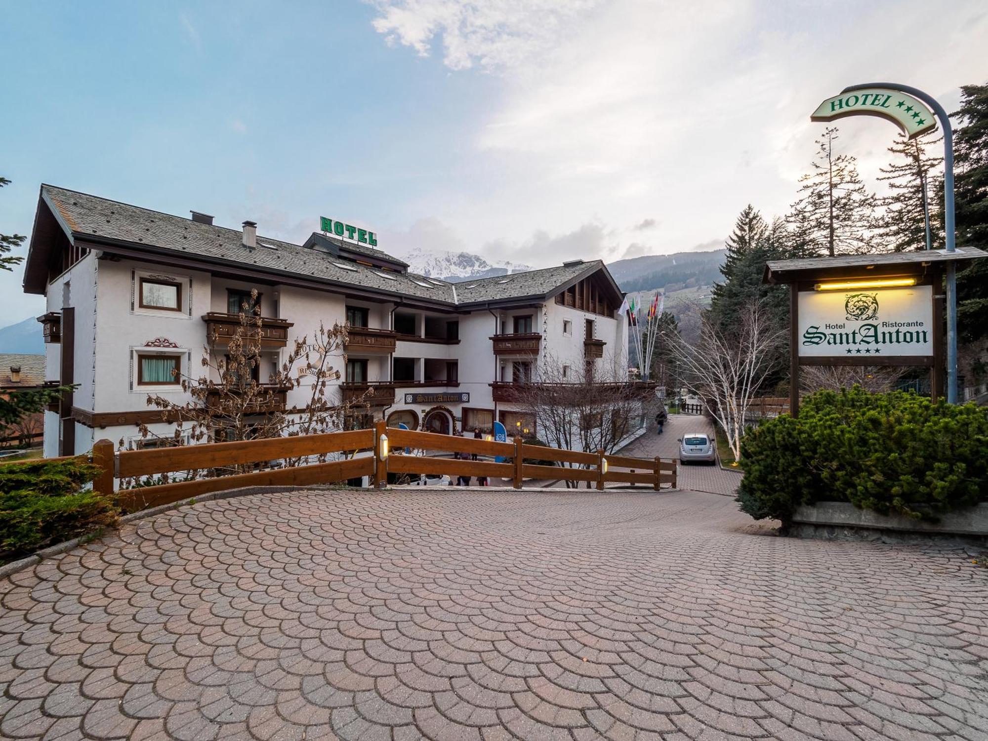 Hotel Santanton Bormio Exterior photo